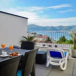 Gena * Trogir