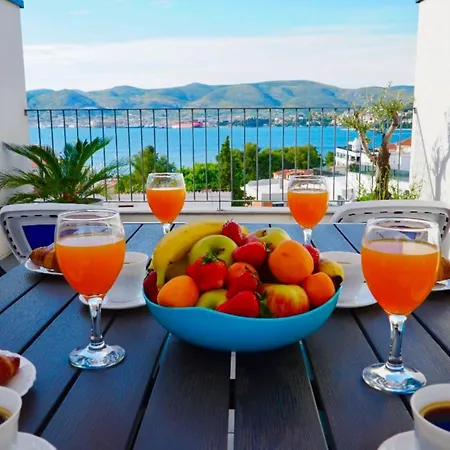 Gena Apartment Trogir